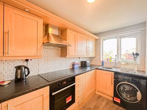 Photo 7- click for photo gallery